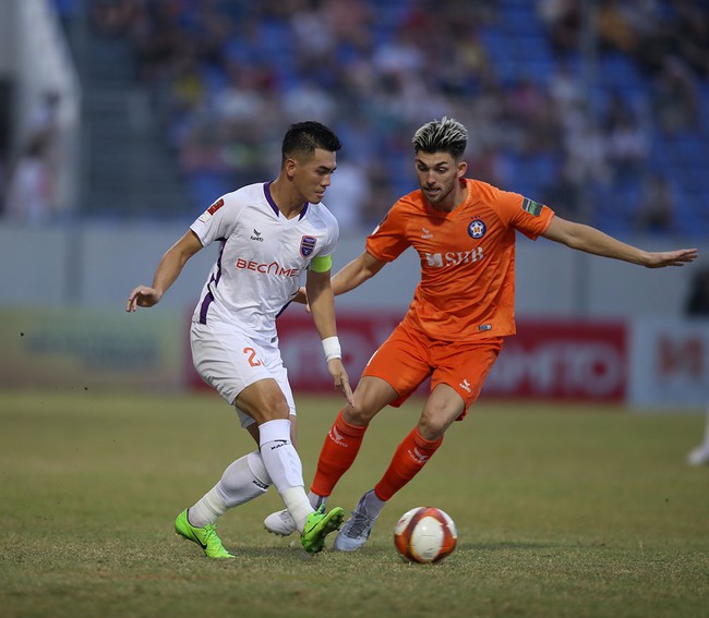 chua-roi-binh-duong-tien-linh-da-duoc-4-dai-gia-v-league-chao-moi-phi-lot-tay-len-toi-8-ty-dong