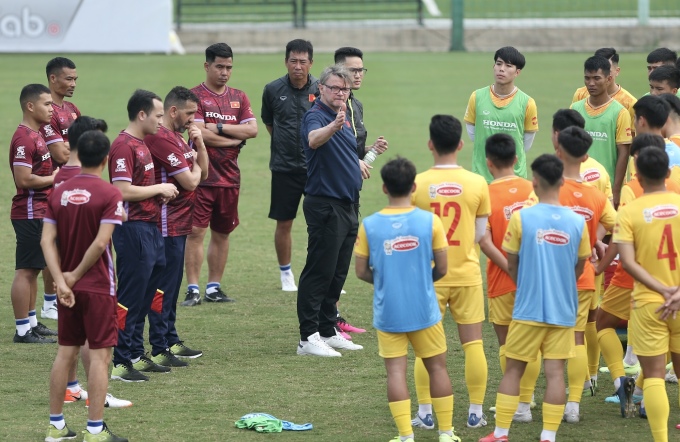 chuyen-gia-vu-manh-hai-u23-viet-nam-cu-da-the-nay-kho-di-xa-o-vck-chau-a