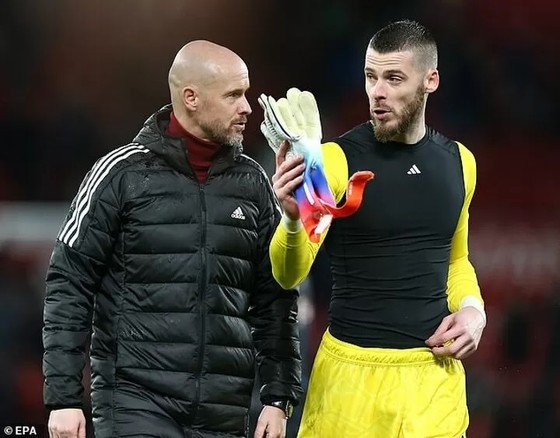 nong-david-de-gea-dang-can-nhac-tro-lai-man-united