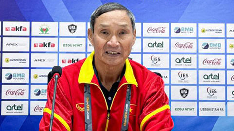hlv-mai-duc-chung-toi-chi-la-hat-cat-nho-be-cua-bong-da-viet-nam-thoi