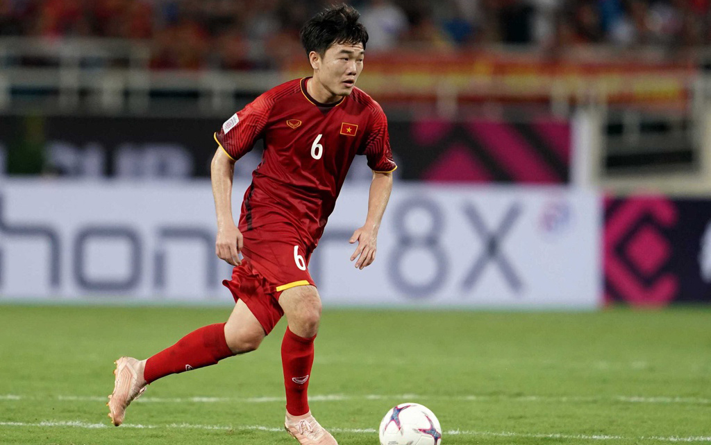 con-cung-bau-duc-toa-sang-tro-lai-nhung-van-bi-hlv-troussier-tu-choi-dua-len-tuyen