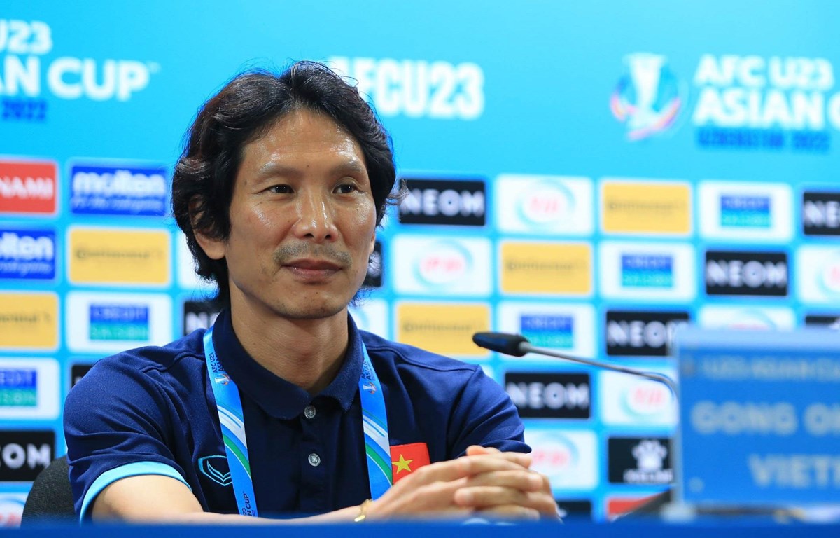 thua-dau-ngay-ra-mat-v-league-hlv-gong-van-cam-on-quang-hai